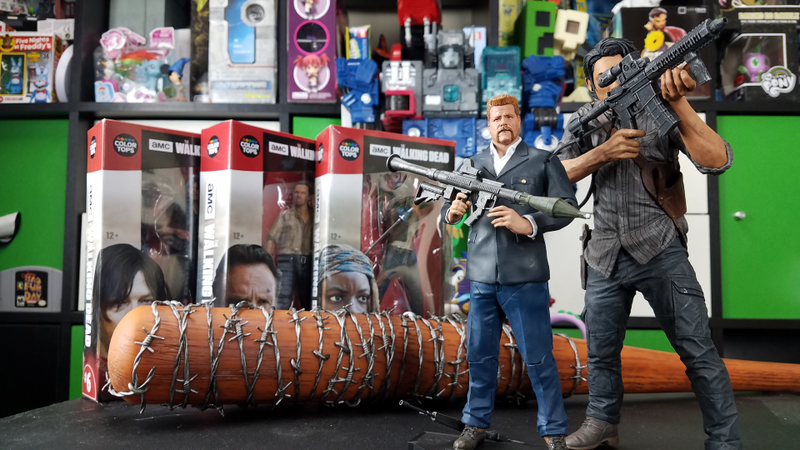 Seriously though, this is an excellent combo for a fan of the show. Maybe go for a smaller Glenn.